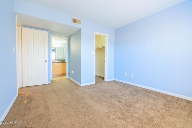 Building Photo - 1241 N 48th St