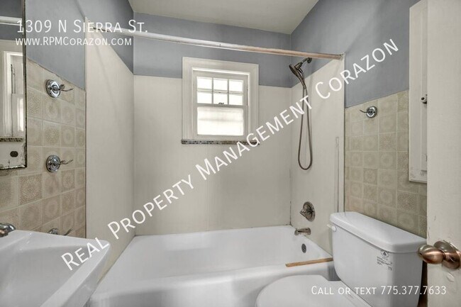 Building Photo - 1309 N Sierra St