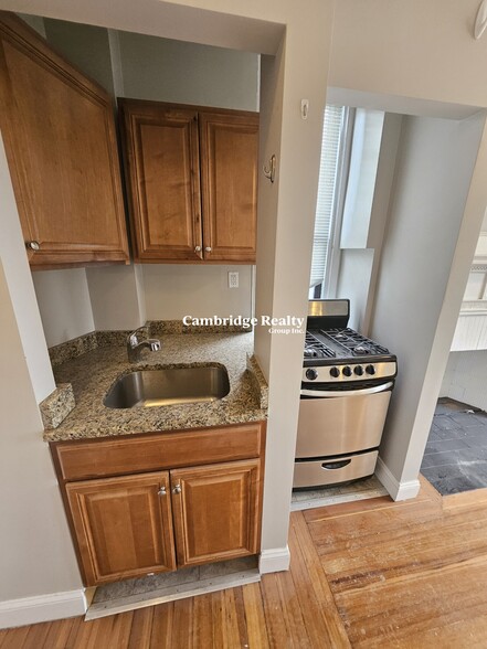 Primary Photo - 44 JFK St