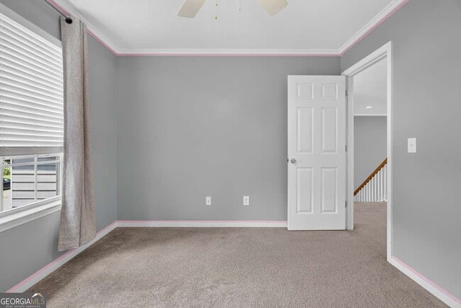Building Photo - 153 Fitzroy Ln
