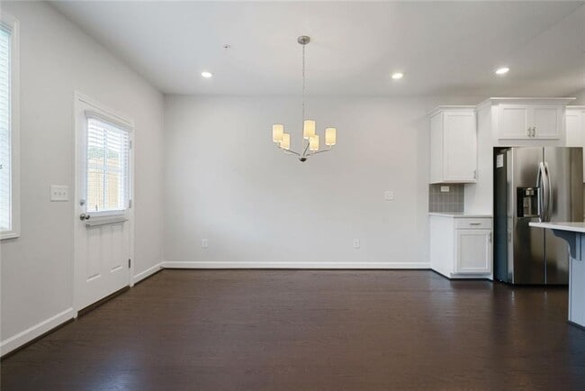 Building Photo - 313 Niles Ct