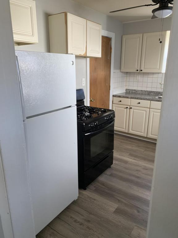 Building Photo - 24329 Grove Ave