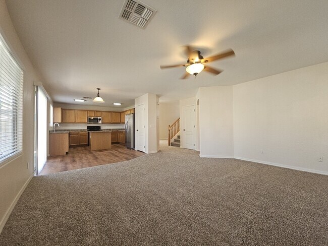 Building Photo - 2018 W Agrarian Hills Dr