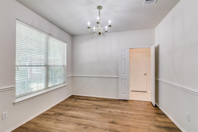 Building Photo - 9121 Portage Ln