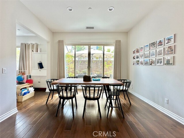 Building Photo - 108 Cordial