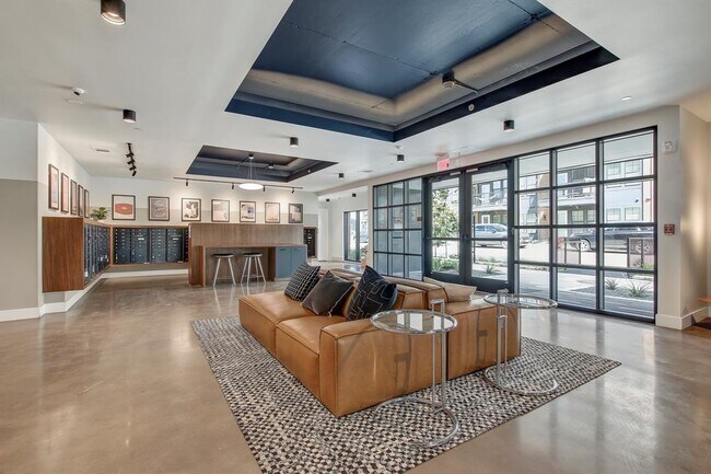 Building Photo - 4315 S Congress Ave
