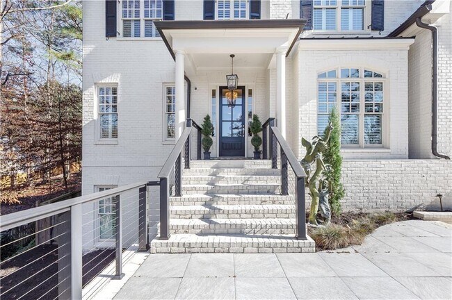 Building Photo - 2991 Sequoyah Dr NW