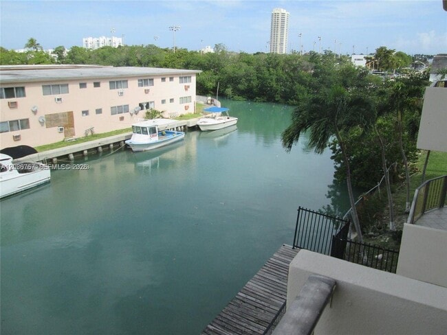 Building Photo - 7150 Indian Creek Dr