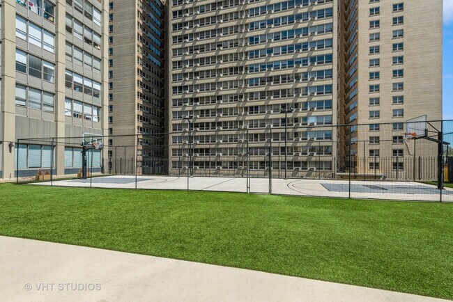 Building Photo - 655 W Irving Park Rd