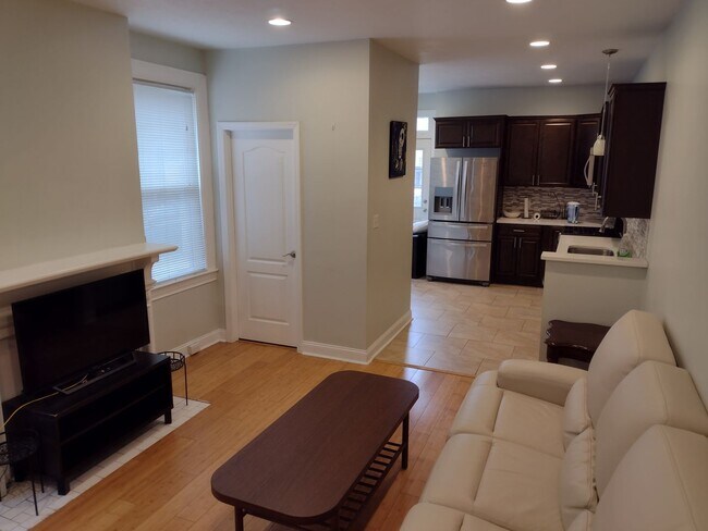 Building Photo - Beautiful Home for Rent