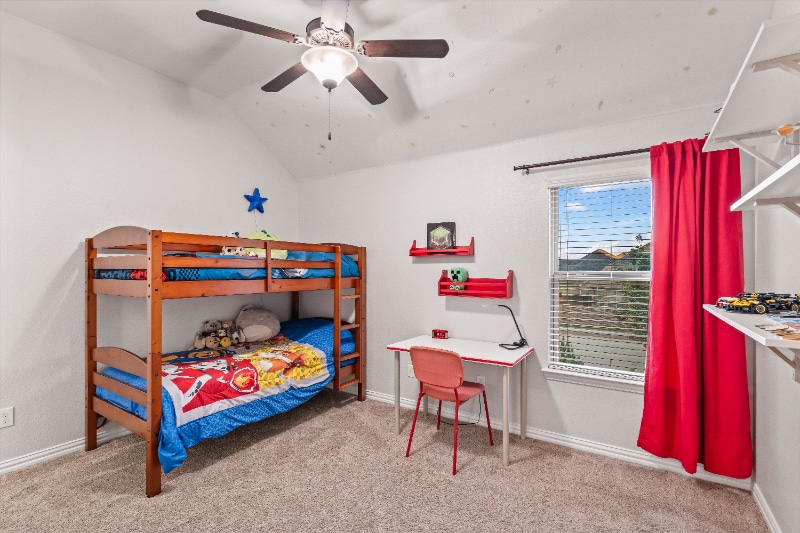 Building Photo - 2812 Waverley Dr
