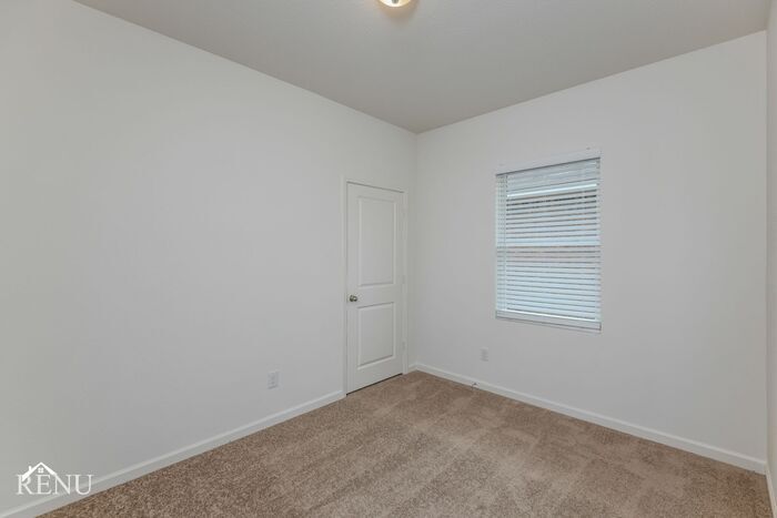 Building Photo - 6011 Mojave Dr