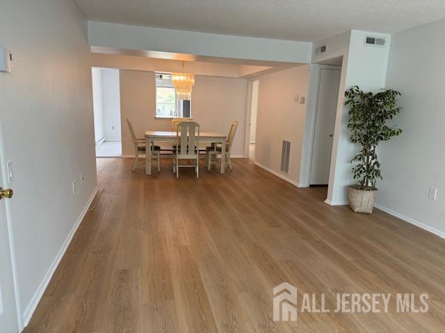 Building Photo - 525 Belford Rd