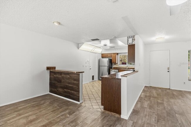 Building Photo - 10325 Marco Polo Dr