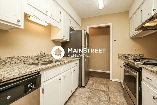 Building Photo - 3 Bedroom Pet-Friendly Home in Antioch, TN with Main Street Renewal
