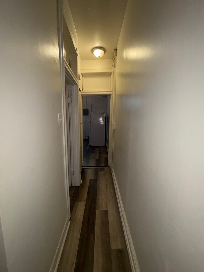 Building Photo - 292X Parkwood Ave