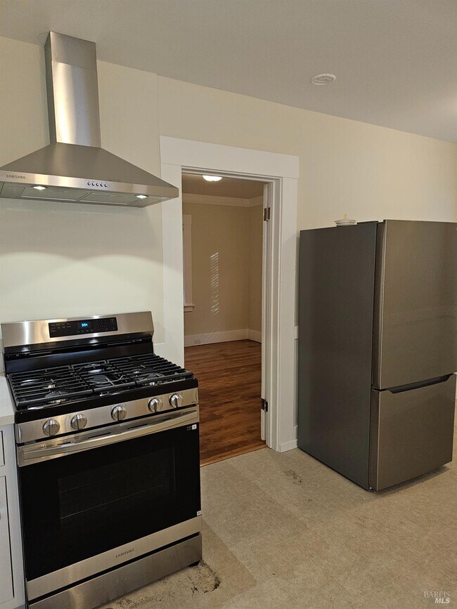 Building Photo - 412 Lincoln St