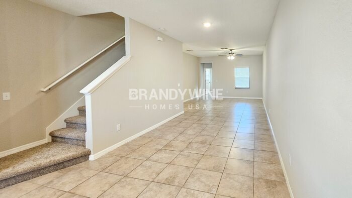 Building Photo - 5572 Mercado Dr