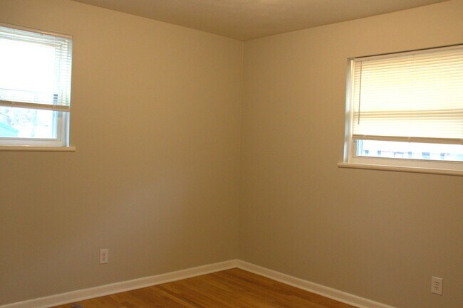 Building Photo - 514 Delaney Rd NW