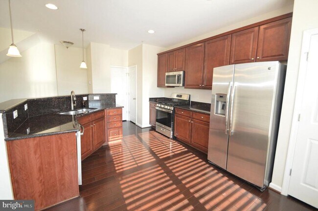Building Photo - 24646 Jackalope Terrace