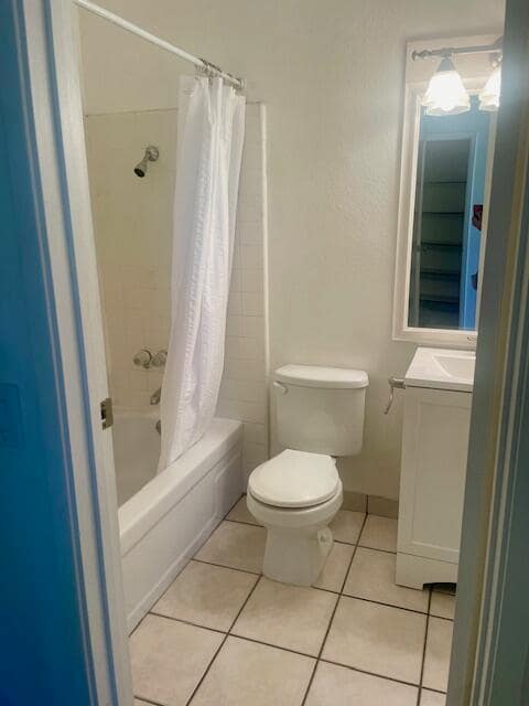 Building Photo - 72586 Edgehill Dr