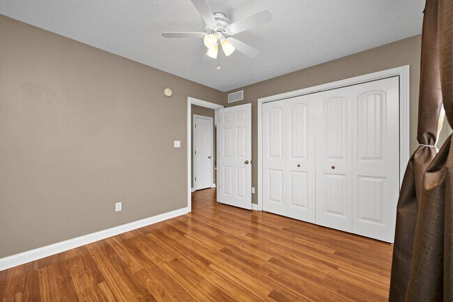 Building Photo - 73 Rosenberger Ln