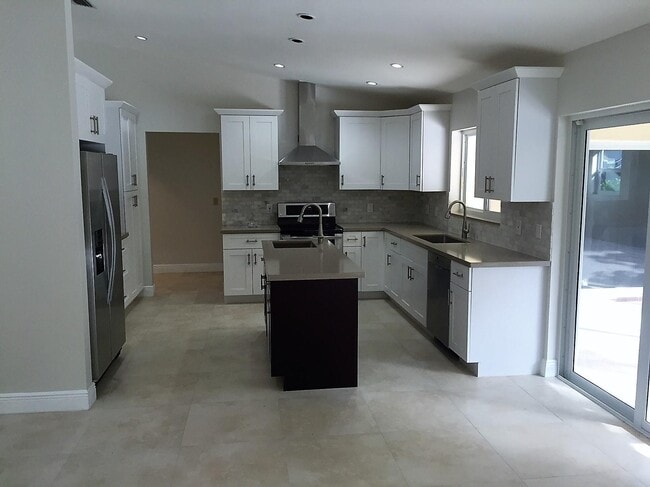 Building Photo - 7508 Chester Terrace