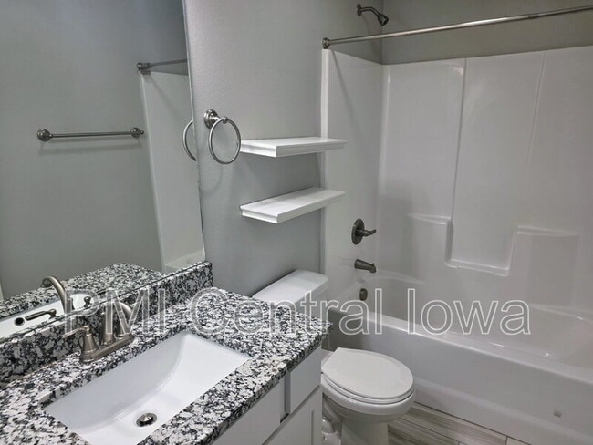 Building Photo - 9643 Turnpoint Dr
