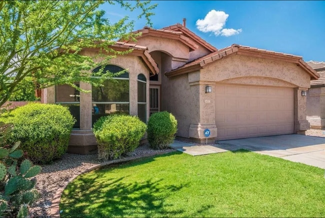 Building Photo - 4707 E Adobe Dr