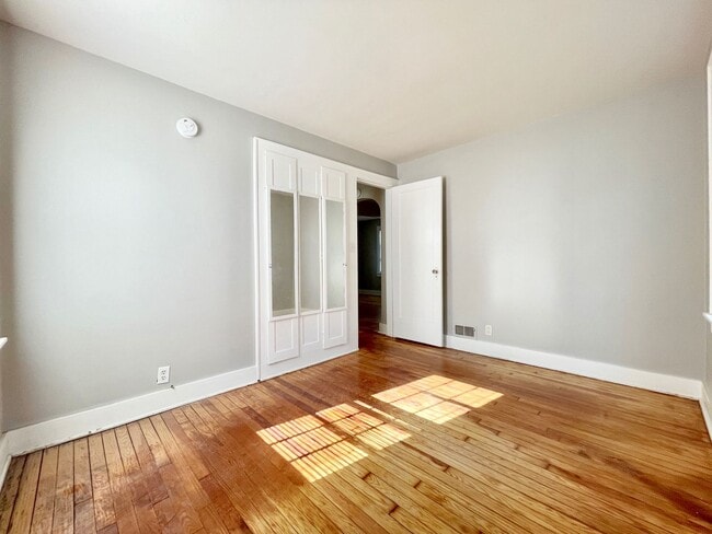 Building Photo - Two Bedroom Home in Muskegon