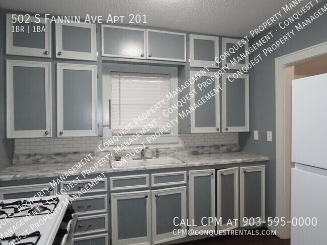 Building Photo - 502 S Fannin Ave