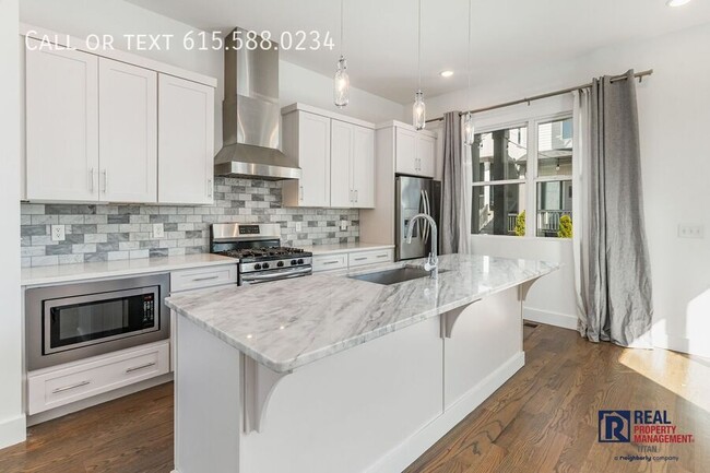 Building Photo - 917a Delmas Ave