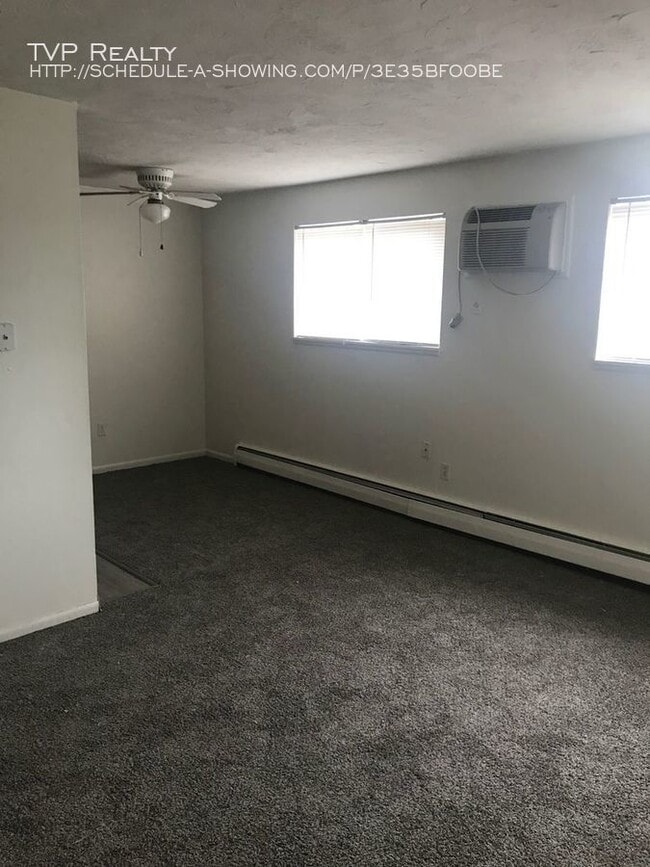 Building Photo - 4747-47B6 Oberlin Ave