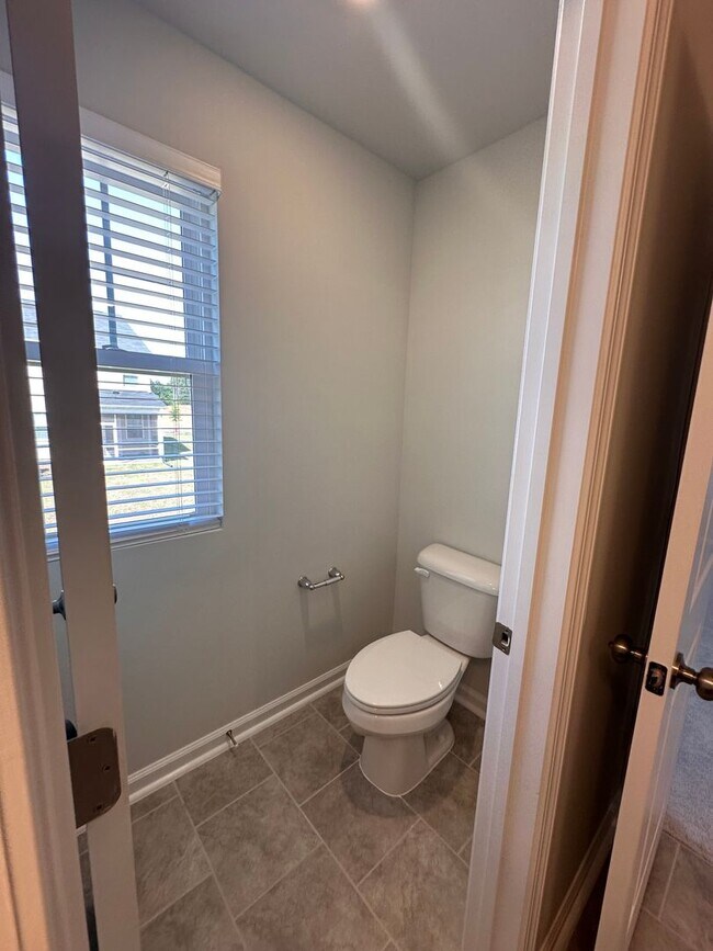 Building Photo - 3bd/2.5ba Townhome for rent @ Triple Crown in Durham