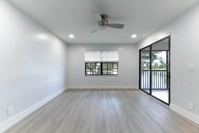 Building Photo - 22791 Trelawny Ter