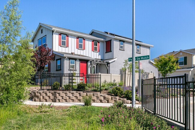 Building Photo - Citrus Heights AMAZING FLOOR-PLAN (Solar) ...