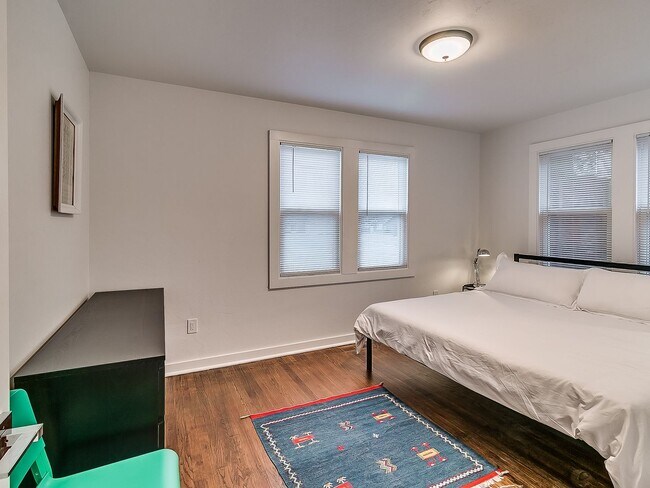 Building Photo - Heart of Plaza District