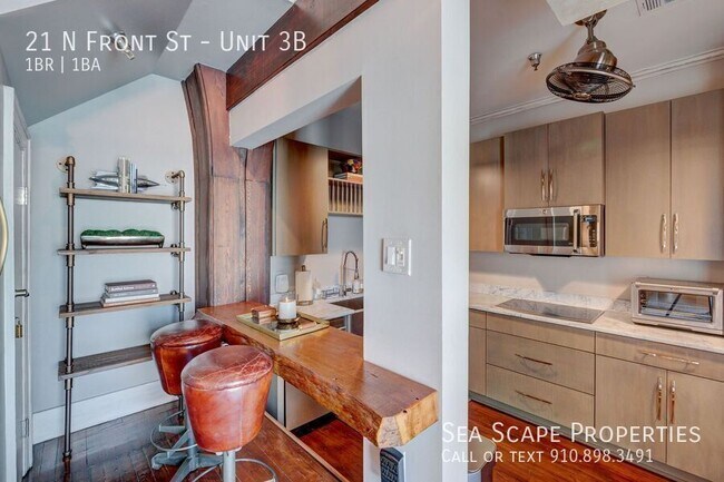 Building Photo - 21 N Front St