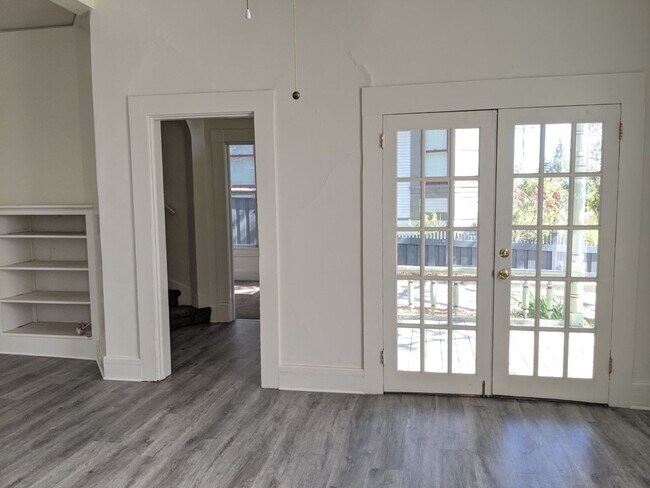 Building Photo - 1510 Broad St