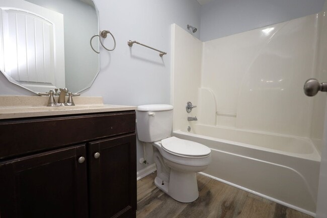 Building Photo - 1732 Eli Pl