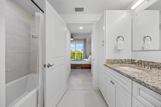 Building Photo - 701 Pilot Ln