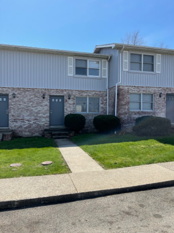 Building Photo - 110 Youngstown Rd