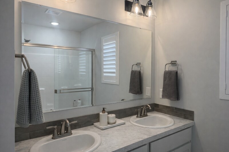 Building Photo - 8884 W Hill Rd Pkwy