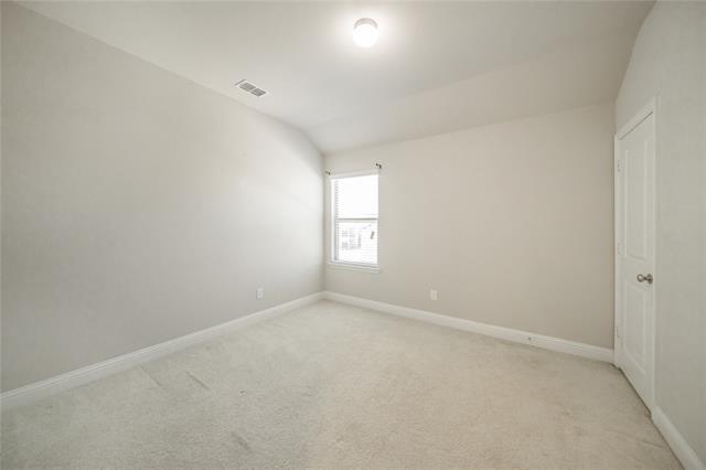 Building Photo - 1024 Foxglove Dr