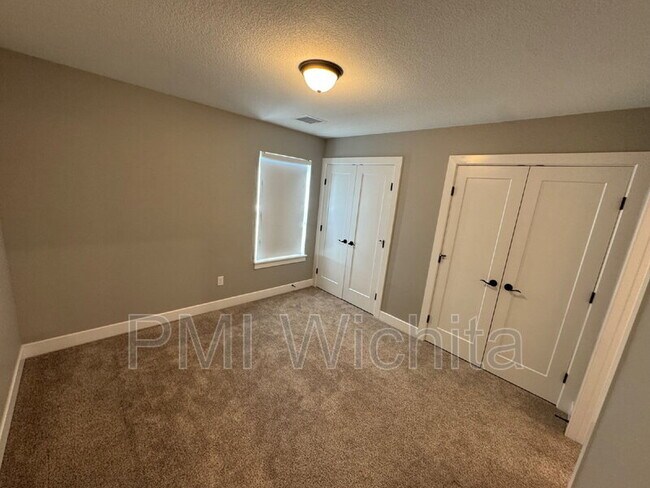 Building Photo - 107 S Shay Rd