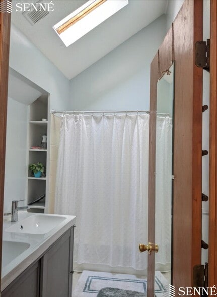 Building Photo - 351 Norfolk St