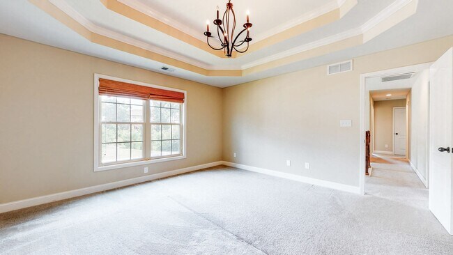 Building Photo - 802 Urton Woods Way