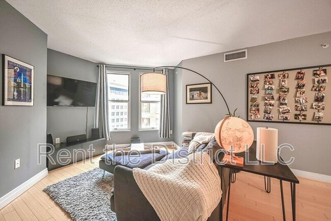 Building Photo - 915 E St NW