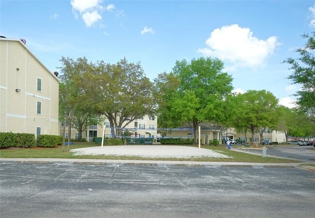 Building Photo - 18425 Bridle Club Dr