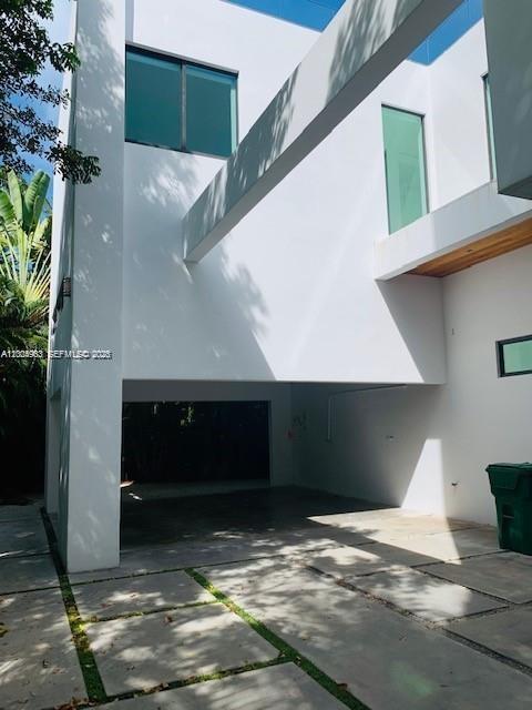 Building Photo - 785 Harbor Dr